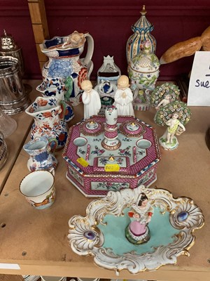 Lot 707 - Group of ceramics