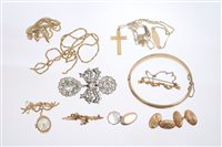 Lot 759 - Group of Jewellerylery - to include pavé set...