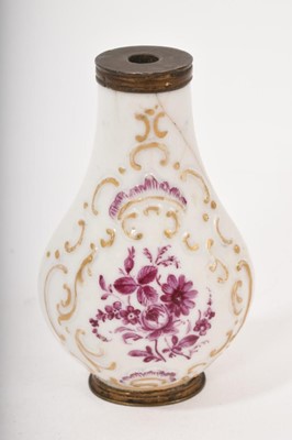 Lot 79 - Meissen scent bottle