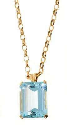 Lot 439 - Large aquamarine single stone pendant