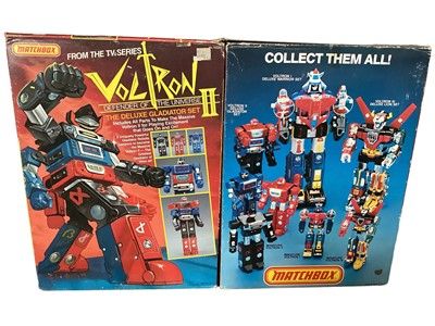 Lot 14 - Matchbox (c1984) Voltron II Defender of the Universe Deluxe Gladiator Set, boxed No.700220 (x2), LJN Toys Blue Lion & Lotar's Ship, on card with bubblepack and Toy Biz Marvel Universe 10" a...