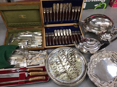 Lot 610 - Collection of silver plate to include entree dishes, boxed cutlery, toast racks, egg cruet and other items