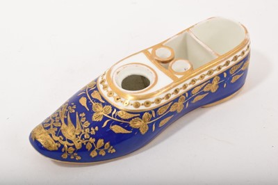 Lot 136 - Rare Spode shoe shaped inkwell, circa 1820