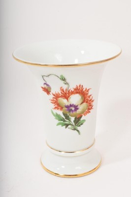 Lot 34 - Meissen tray and a flared vase