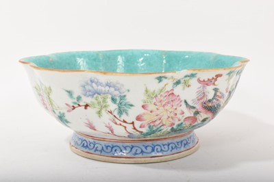 Lot 72 - Chinese bowl with turquoise interior