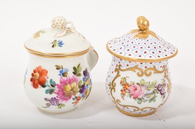 Lot 166 - German porcelain custard cup and cover, and a Sèvres-style custard cup and cover