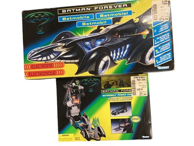 Lot 51 - Kenner Giochi Preziosi Batman Forever Ultimate Batman action figure & Batmobile, Batmobile Power Centre & Riddler Power Centre, Bluebird Riddler & Batcave Power Centres, plus Mattel...