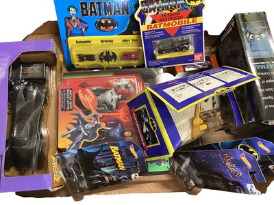 Lot 51 - Kenner Giochi Preziosi Batman Forever Ultimate Batman action figure & Batmobile, Batmobile Power Centre & Riddler Power Centre, Bluebird Riddler & Batcave Power Centres, plus Mattel...