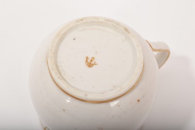 Lot 155 - Chelsea Derby custard cup and cover, circa 1775