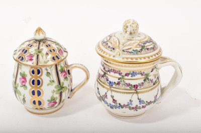 Lot 367 - Sèvres style custard cup and cover, and a Dresden custard cup and cover