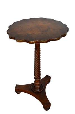 Lot 1226 - Regency wine table