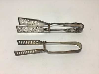 Lot 278 - Pair 1930s silver asparagus tongs, with pierced blades (Sheffield 1936)