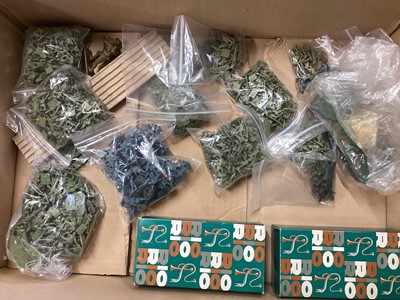 Lot 83 - Revell OO WWII infantry & Miniships, plus other makes and loose soldiers (1 box)