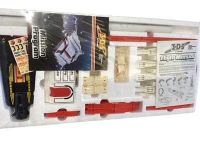 Lot 87 - Hornby 3-D-S Three Dimensional Space System Mission 1, boxed and other space related items (qty)