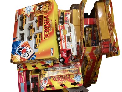 Lot 91 - Diecast selection of boxed Circus models to include Corgi, Matchbox, Dinky Collections and others (qty)