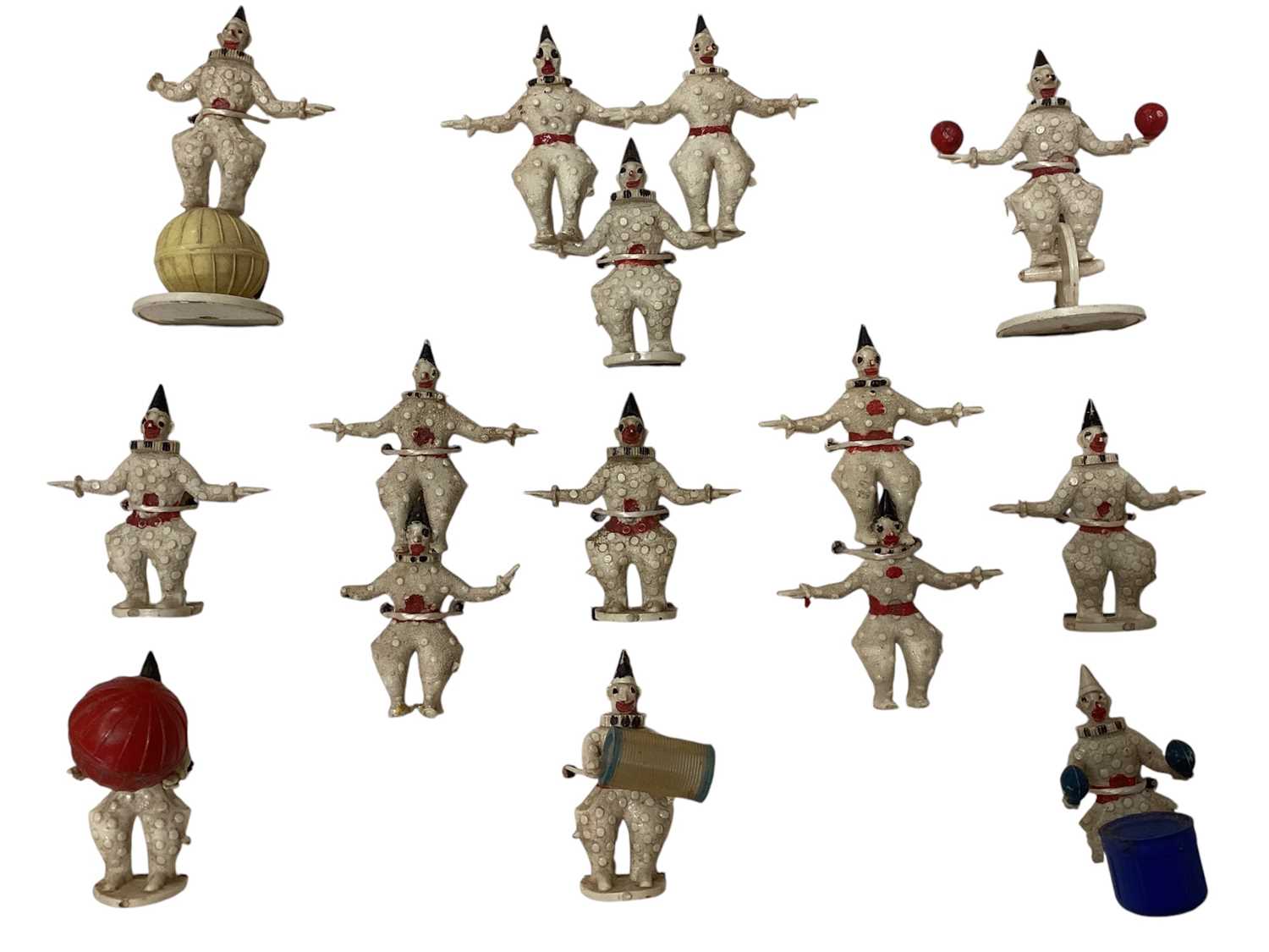 Lot 93 - Diecast Corgi unboxed selection of Chipperfields Circus models, plus 1950’s plastic Clowns & other circus figures (1 box)