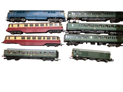 Lot 110 - Bachmann OO Gauge BR weathered Class 25/3 diesel D5269, boxed 32-403 (x2), plus loose diesels and coaches (1 box)