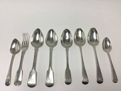 Lot 311 - Small group of Georgian and later silver flatware (various dates and makers).