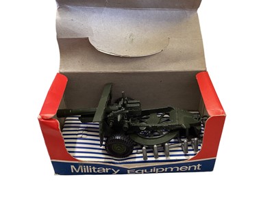 Lot 128 - Crescent Toys diecast Saladin Armoured Patrol, boxed No.2154, 5.5 " Medium Howitzer Gun No.1251, Saladin Armoured Car No.1263, 25 Pounder Field Gun No.1250, all boxed, 25 Pounder & 18 Pound...