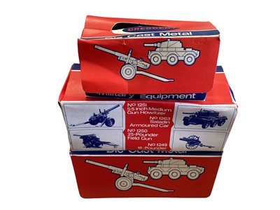 Lot 128 - Crescent Toys diecast Saladin Armoured Patrol, boxed No.2154, 5.5 " Medium Howitzer Gun No.1251, Saladin Armoured Car No.1263, 25 Pounder Field Gun No.1250, all boxed, 25 Pounder & 18 Pound...