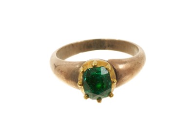 Lot 21 - Of British India interest, 19th century Indian Emerald and gold baby's ring given by the King of Oudh in 1826