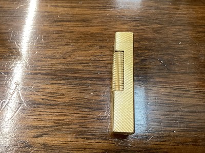 Lot 621 - 1970s Dunhill pocket lighter in original box
