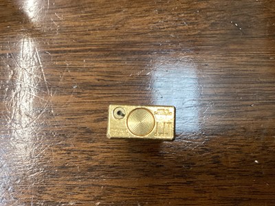 Lot 621 - 1970s Dunhill pocket lighter in original box