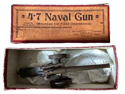 Lot Britains 4.7 Naval Gun No.1264, R.A.Gun No,1292, both boxed (2)