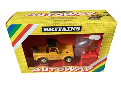 Lot 154 - Britains Autoway (c1983) Land Rover No.9811, Land Rover No,9820 & Workmen No,9800, all yellow boxes (3)