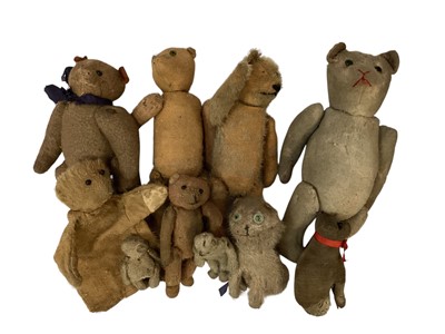 Lot 2639 - Collection of bears