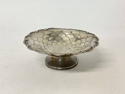 Lot 89 - 1930s Mappin & Webb silver flower shaped pedestal dish with petal decoration (Sheffield 1931)