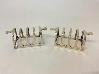 Lot 94 - Pair of 1930s Mappin & Webb silver toast racks (Sheffield 1935)