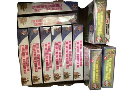 Lot 277 - Airfix Target Box 1:32 scale Medieval Foot Soldiers, sealed boxes (11)