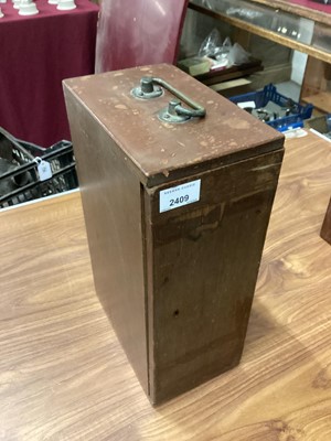 Lot 33 - Early 20th century microscope