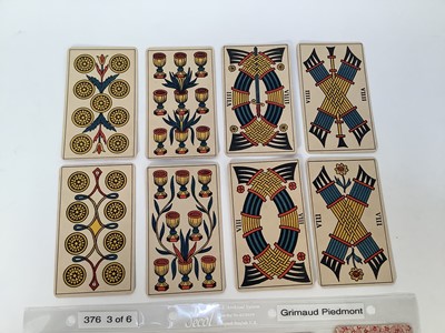 Lot Complete deck of 78 Piedmont Tarot cards, by Grimaud, Circa 1900