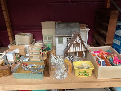 Lot 754 - Collection of doll's house furniture and accessories