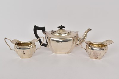 Lot 433 - Early George V silver three-piece tea set