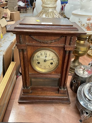 Lot 400 - Edwardian oak cased mantel clock.