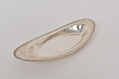 Lot 439 - George V silver bread dish of navette form