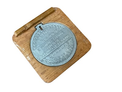 Lot 924 - First World War German Prisoner of War (P.O.W.) Isle of Mann medallion 'Weltkrieg 1914 - 1915', 4.5cm diameter.