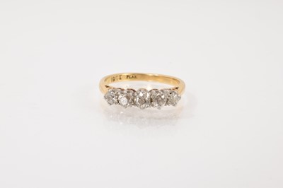 Lot 634 - Antique diamond five stone ring