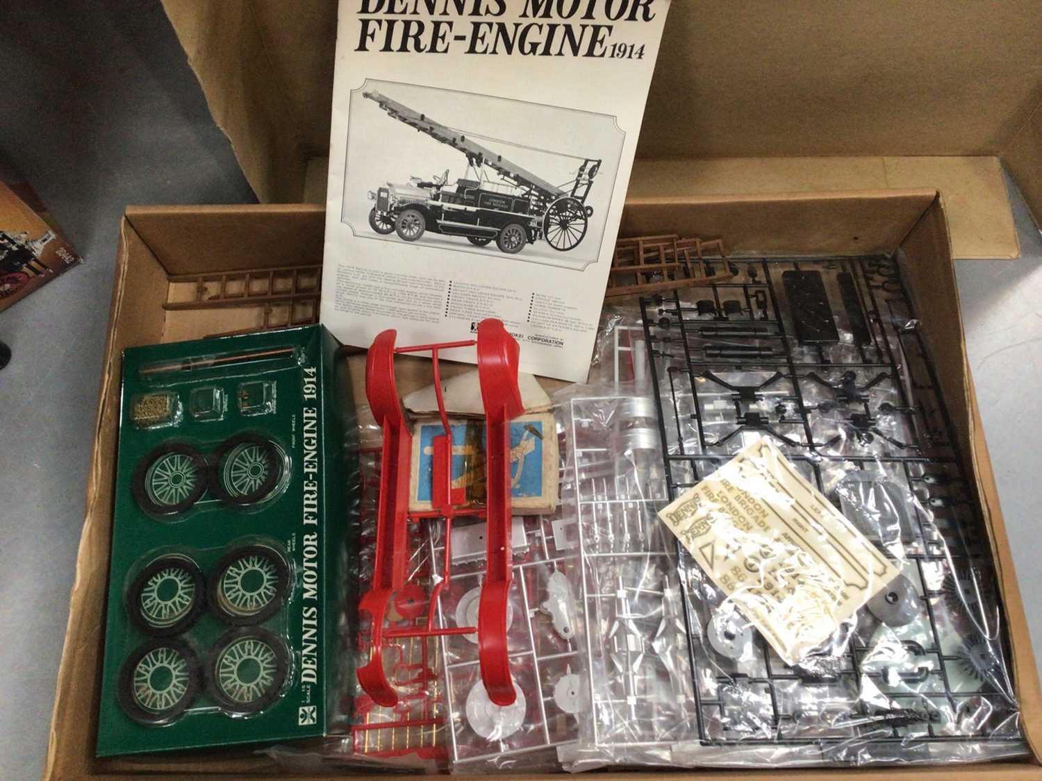 Airfix Fire Engine Lot 439 - Airfix series 20 The Christie 1911 Christie