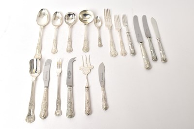 Lot 400 - 1970s part canteen silver Kings Pattern with Diamond Heel cutlery and other items