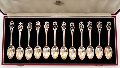 Lot 12 - H.M. Queen Elizabeth The Queen Mother, rare set 12 silver Royal presentation teaspoons with pierced crowned ER cyphers to the tops in original Hancocks & Co. fitted case with gilt embossed cr...