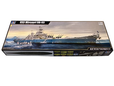 Lot 342 - Trumpeter USS Missouri BB-63 1/200 scale model kit and Tamiya U.S. Battleship BB-62 New Jersey 1:350 scale model kit, all boxed