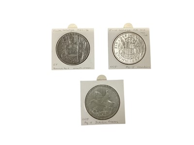 Lot 424 - G.B. - Mixed silver Crowns to include George V 'Wreath-Type' 1930 GVF, 1935 EF & George VI 1937 GVF/AEF (3 coins)