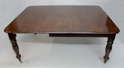 Lot 1673 - Victorian mahogany extending dining table