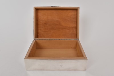 Lot 463 - Cigar box