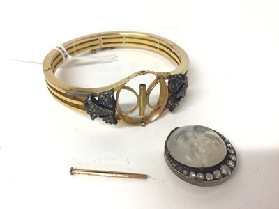 Lot 606 - A fine Victorian gold moonstone and rose cut diamond bangle