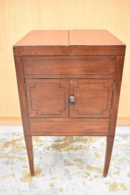 Lot 1678 - Regency mahogany wash stand